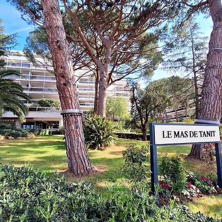 Lägenhet Avec Piscine, Quartier Calme Proche Centre Et Plages D'antibes