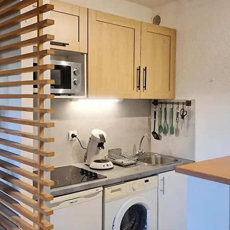 Appartement Lumineux Renove Avec Grande Terrasse Plein Sud & Piscine, Proche Plages Apartment *