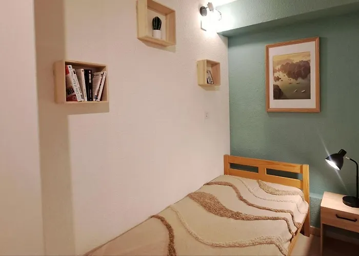 Appartement Lumineux Renove Avec Grande Terrasse Plein Sud & Piscine, Proche Plages * Antibes