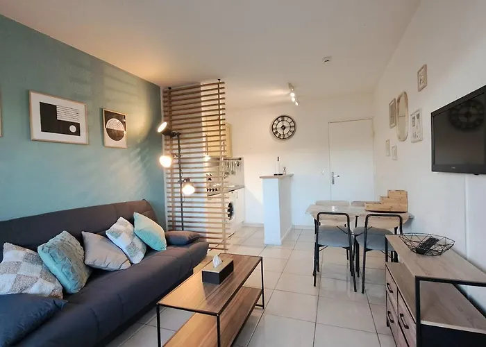 Appartement Appartement avec Piscine, Quartier calme proche centre et plages d'Antibes